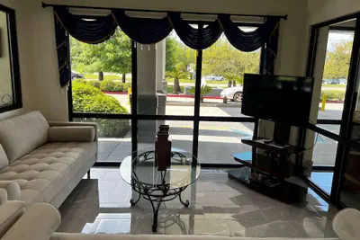 Photo 5 - Super 8 by Wyndham Slidell