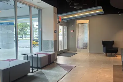 Photo 3 - Aloft by Marriott Miami Dadeland