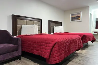 Photo 5 - Garden Inn & Suites