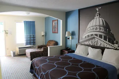 Photo 5 - Howard Johnson by Wyndham Vicksburg