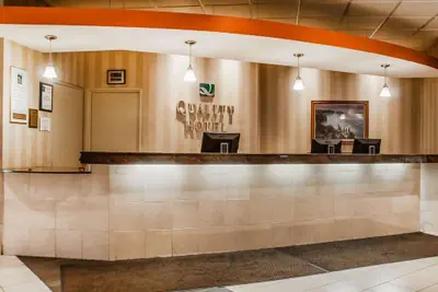 Photo 5 - Quality Hotel & Suites At The Falls
