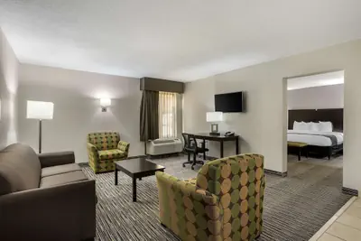 Photo 4 - Best Western Plus Jonesboro Inn and Suites