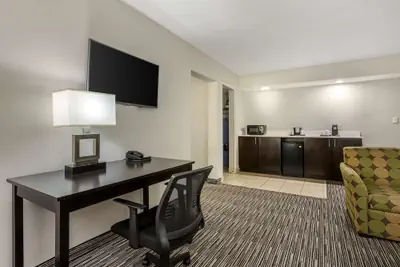 Photo 5 - Best Western Plus Jonesboro Inn and Suites