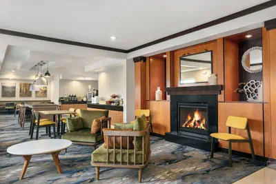 Photo 2 - Fairfield Inn & Suites Stillwater