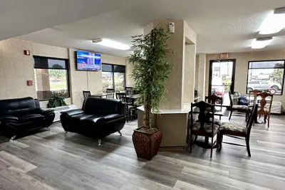 Photo 3 - Quality Inn Byron - Warner Robins