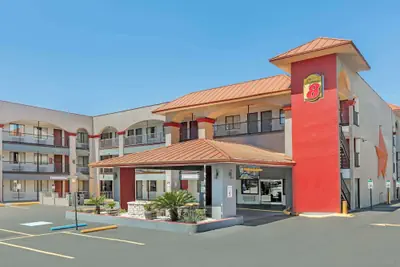 Photo 2 - Super 8 by Wyndham Austin University/Downtown Area