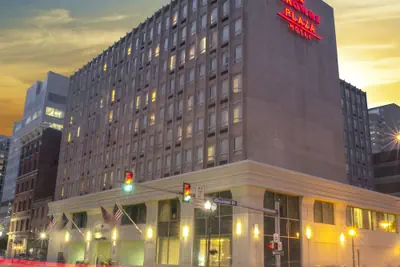 Photo 2 - Crowne Plaza Harrisburg-Hershey by IHG