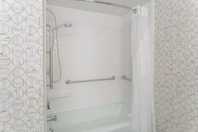 Photo 4 - Holiday Inn Rockford(I-90&Rt 20/State St) by IHG