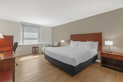 Photo 2 - Best Western Plus Brunswick Bath