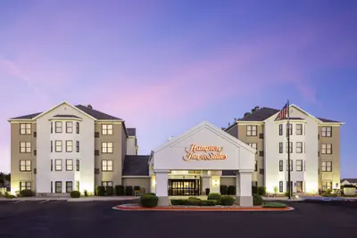 Photo 2 - Hampton Inn & Suites El Paso-Airport