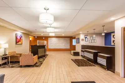 Photo 2 - Comfort Inn & Suites Cookeville