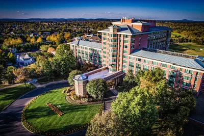 Photo 2 - Lansdowne Resort and Spa