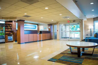 Photo 3 - Fairfield Inn & Suites by Marriott Knoxville/East