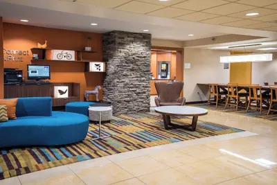Photo 2 - Fairfield Inn & Suites by Marriott Knoxville/East