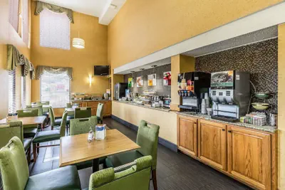 Photo 5 - Quality Inn Rolla