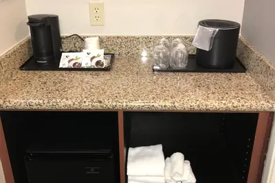 Photo 4 - Courtyard by Marriott McAllen Airport