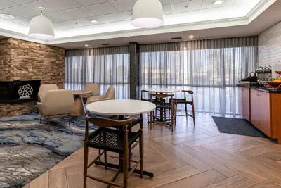 Photo 5 - Fairfield Inn by Marriott Evansville West