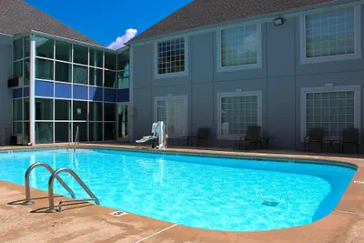 Photo 2 - Quality Inn Crossville Near Cumberland Mountain State Park
