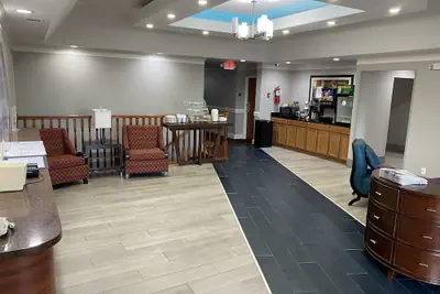 Photo 3 - Quality Inn Crossville Near Cumberland Mountain State Park