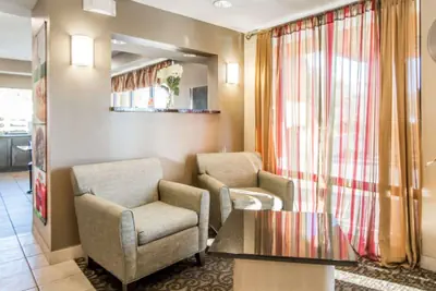Photo 5 - Quality Inn Johnson City near Downtown