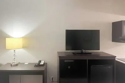Photo 5 - Motel 6 Charlotte, NC – Airport South