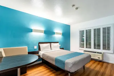 Photo 5 - Motel 6 Fountain Valley, CA - Huntington Beach Area