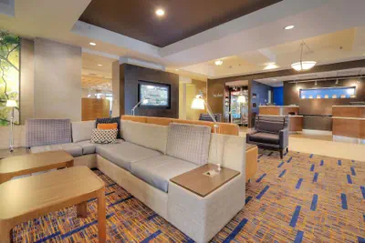 Photo 4 - Courtyard by Marriott Raleigh Crabtree Valley