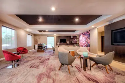 Photo 2 - Courtyard by Marriott Raleigh Crabtree Valley