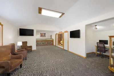 Photo 4 - Best Western Kokopelli Lodge