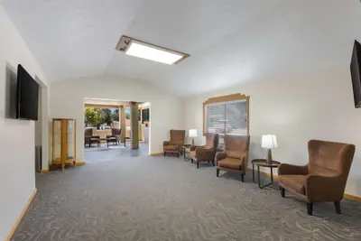 Photo 5 - Best Western Kokopelli Lodge