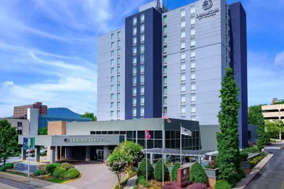 Photo 2 - DoubleTree by Hilton Hotel Chattanooga Downtown