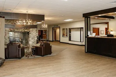 Photo 2 - Billings Hotel and Convention Center