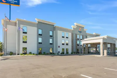 Photo 2 - Comfort Inn Grove City - Columbus South
