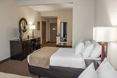 Photo 4 - SureStay by Best Western Marion