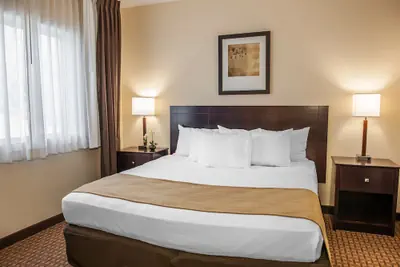 Photo 3 - SureStay by Best Western Marion