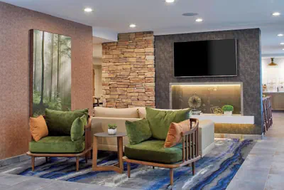 Photo 2 - Fairfield Inn & Suites by Marriott Albany Airport