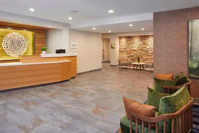 Photo 4 - Fairfield Inn & Suites by Marriott Albany Airport