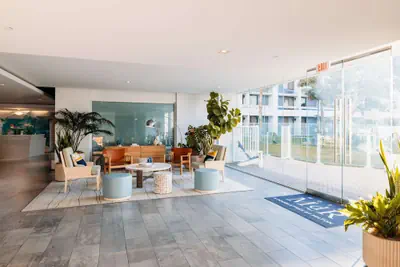 Photo 4 - Hotel MDR Marina del Rey - a DoubleTree by Hilton