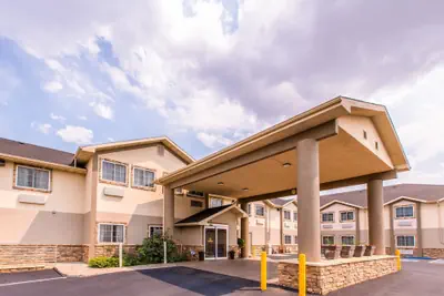 Photo 2 - Quality Inn & Suites University