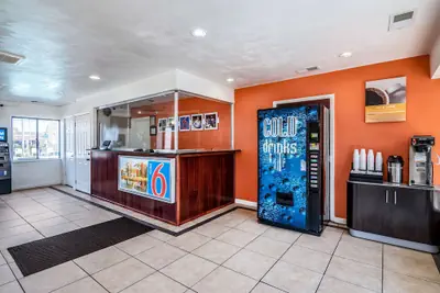 Photo 4 - Motel 6 Portsmouth, VA
