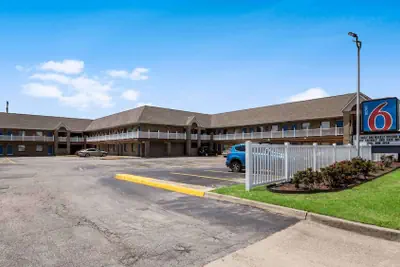 Photo 2 - Motel 6 Portsmouth, VA