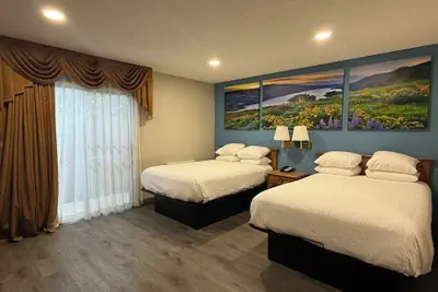 Photo 4 - Days Inn by Wyndham Medford