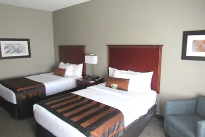 Photo 3 - Wingate by Wyndham Shreveport Airport