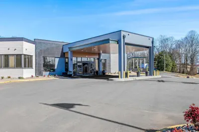 Photo 2 - Sonesta Select Hotels Statesville