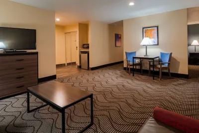 Photo 5 - Best Western Plus Heritage Inn