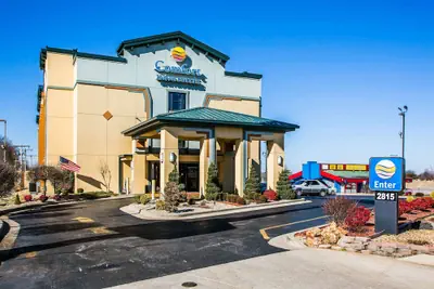 Photo 2 - Comfort Inn & Suites Springfield I-44