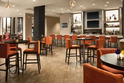 Photo 2 - Crowne Plaza Dallas Market Ctr - Love Field by IHG