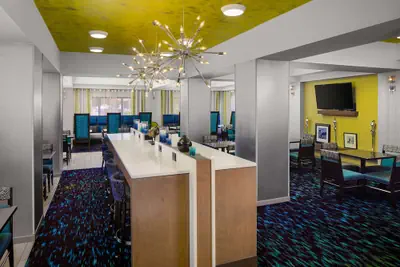 Photo 4 - Hampton Inn & Suites Nashville-Airport