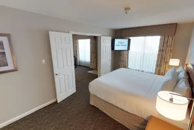 Photo 3 - Chase Suites Hotel Brea-Fullerton
