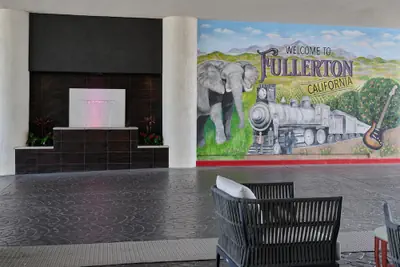 Photo 3 - DoubleTree by Hilton Fullerton